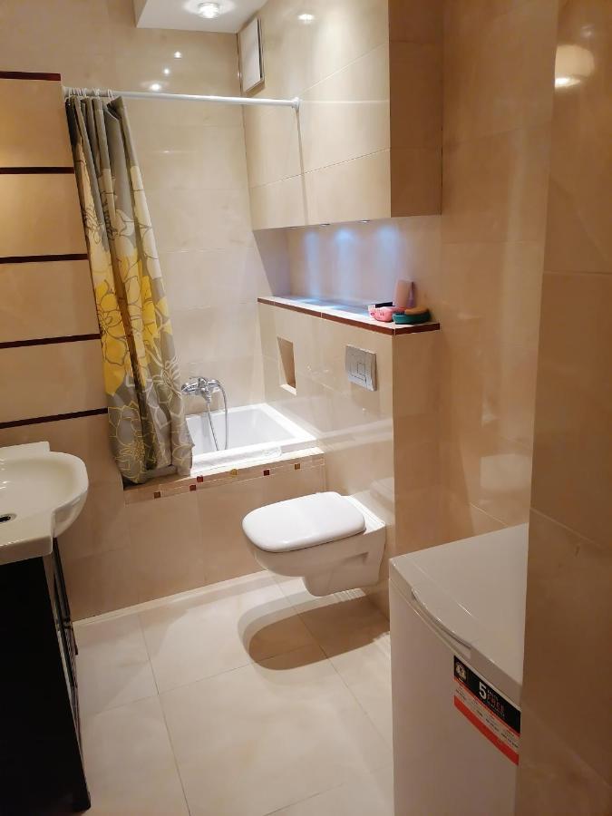 Appartement Apartament Luxbibi à Rzeszów Extérieur photo